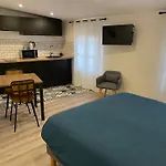 Moulin 1- Arenes Romaines - Centre - Wifi - Tv Connectee *
